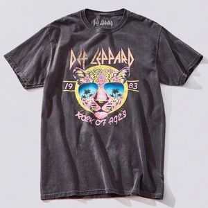 Def Leppard graphic tee